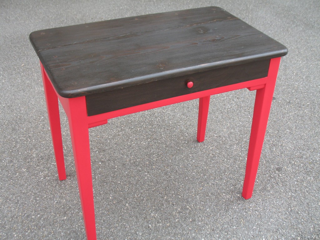 Petite table framboise/wengué