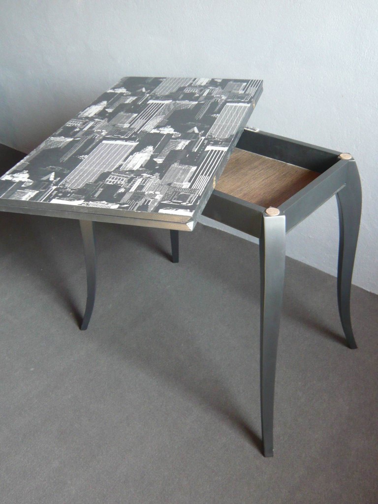 Pivoter le plateau pour le déplier!