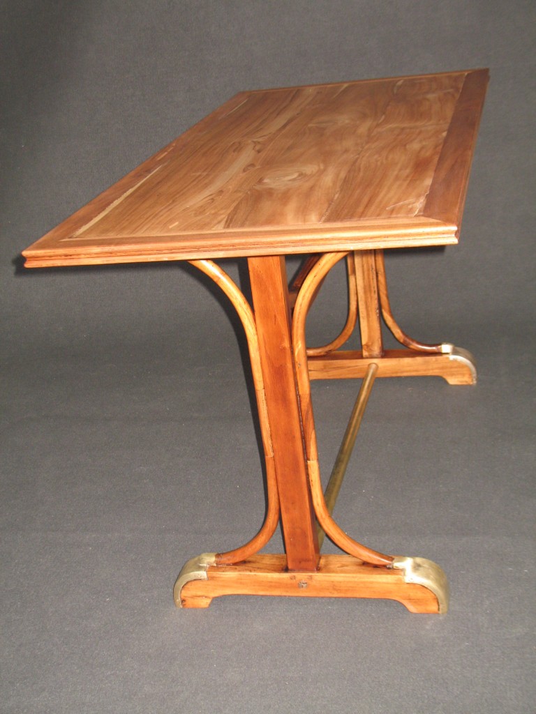 Authentique table de bar!