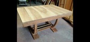 Table vintage 380€